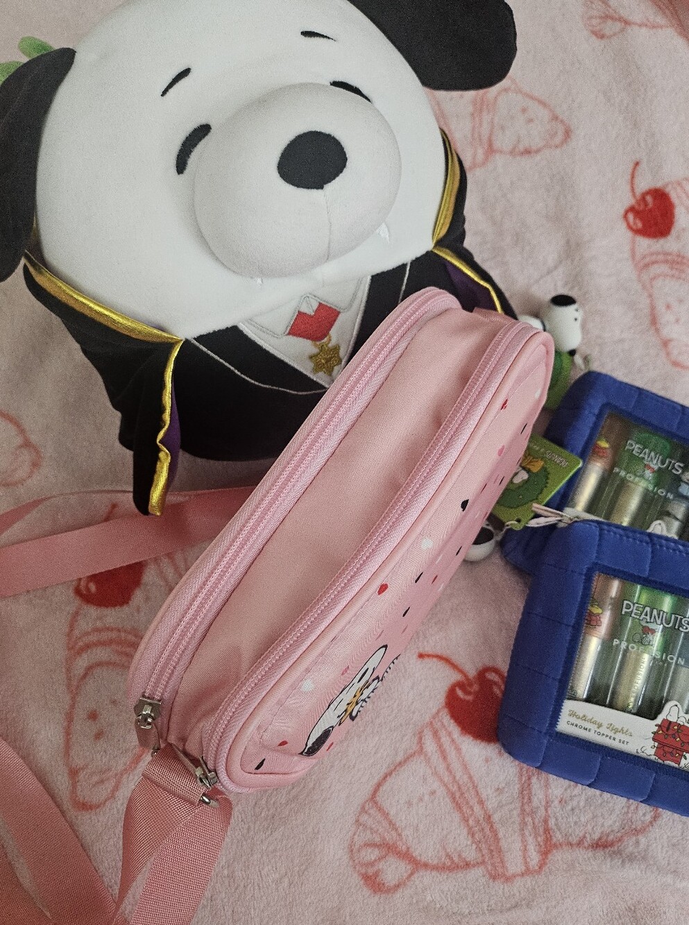 Peanuts Snoopy Bundle - Picture 2 of 4